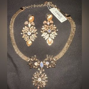 Kendra Scott Aurilla earrings and Isabella choker set